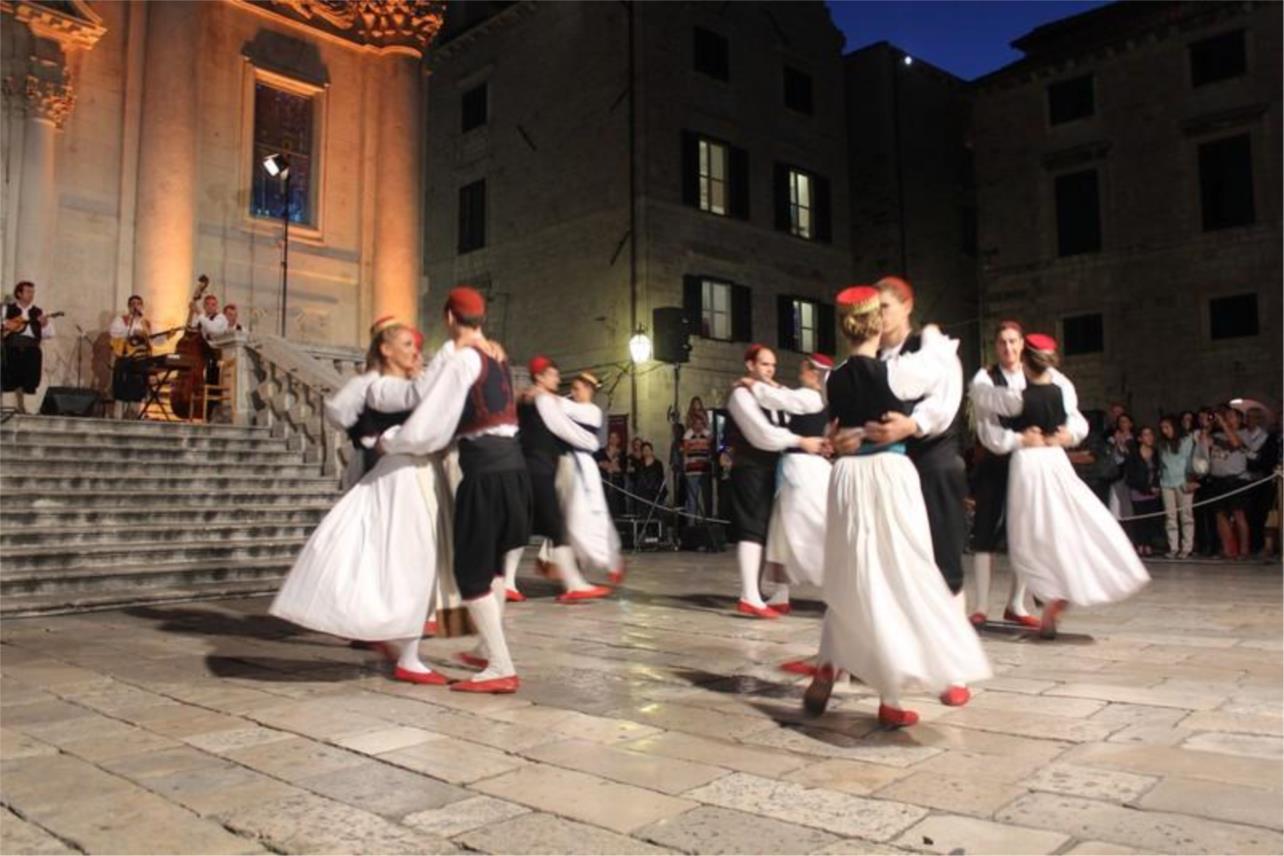 TRAGOM BAŠTINE I OBIČAJA DUBROVAČKO-NERETVANSKE ŽUPANIJE 0