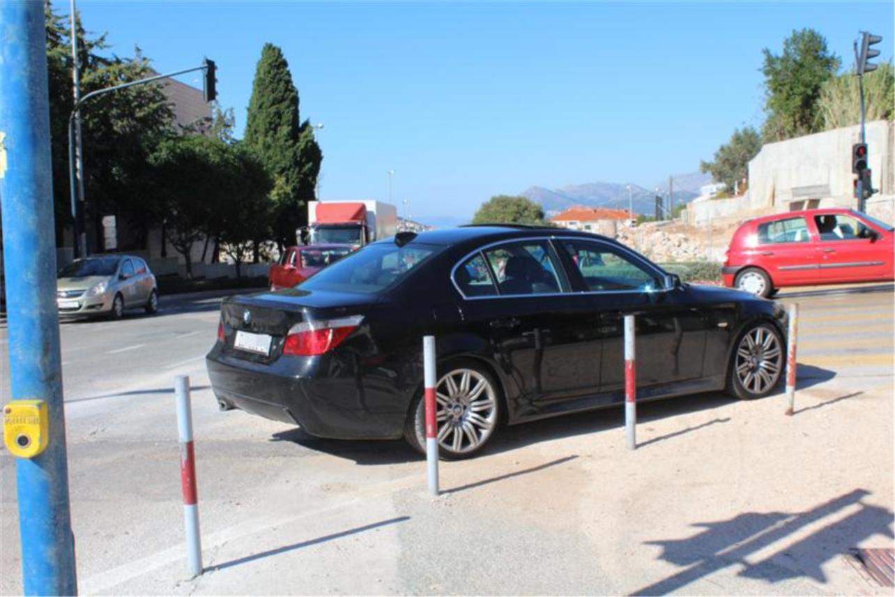 Parking  0