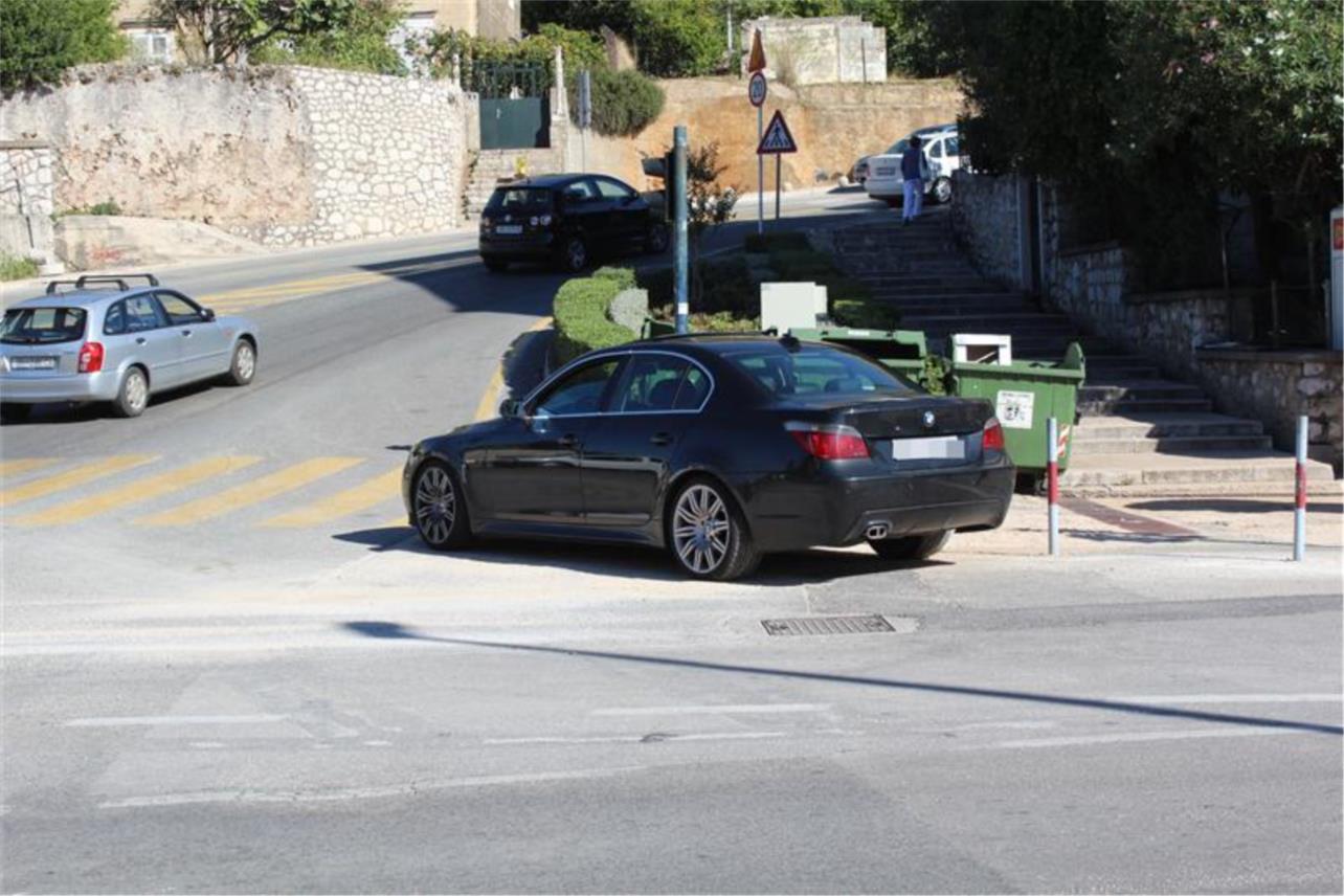 Parking  0