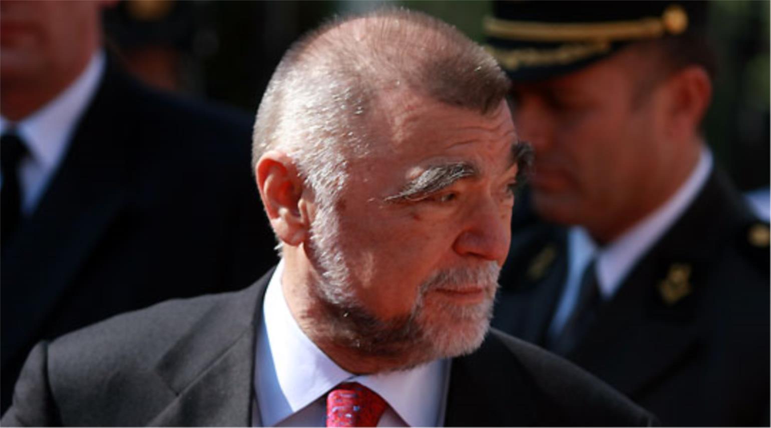 StjepanMesic_velika_x_V.jpg