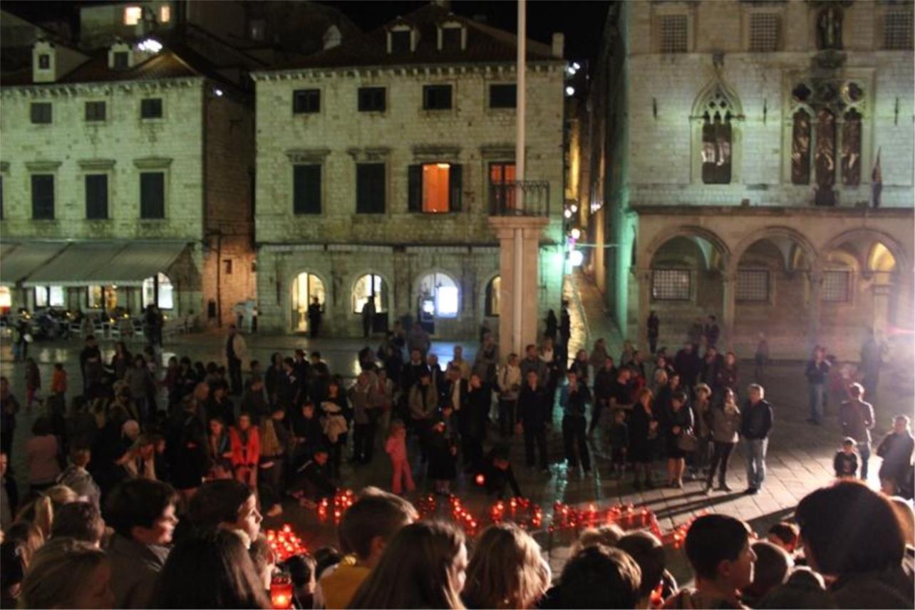 Dubrovnik uz Vukovar 0