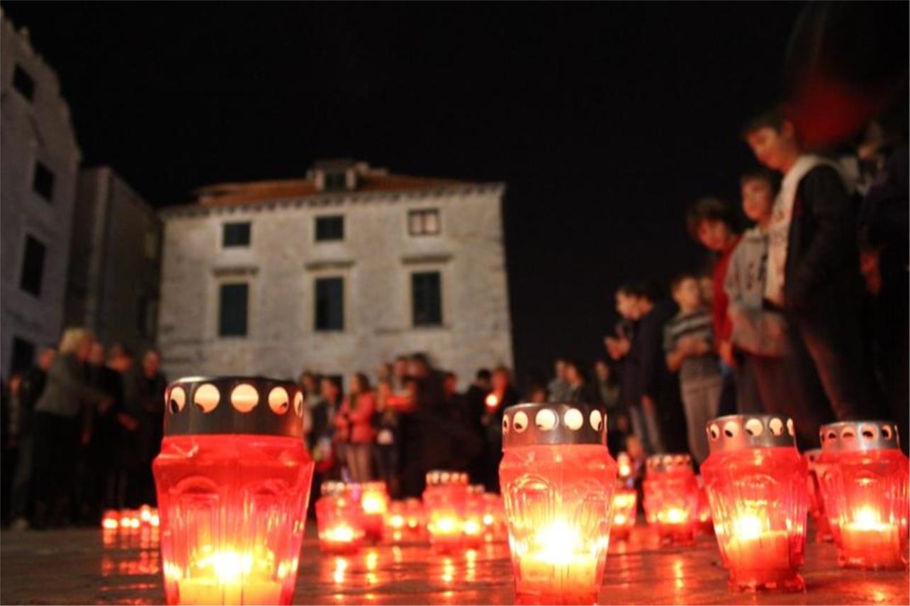 Dubrovnik uz Vukovar 0