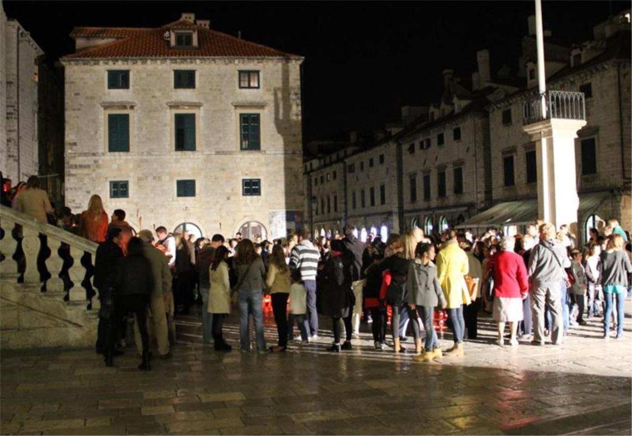 Dubrovnik uz Vukovar 0