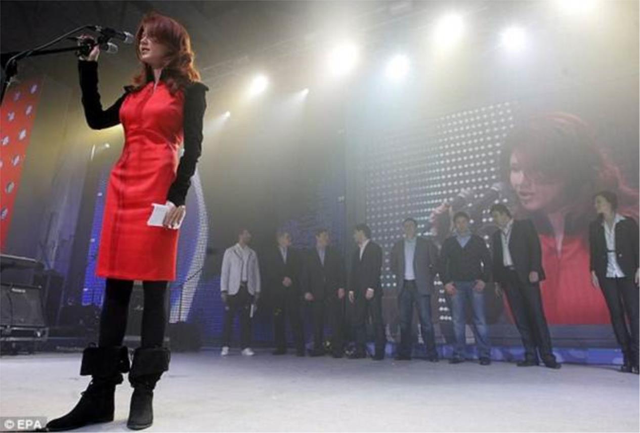 anna_chapman_mlada_garda_3.jpg