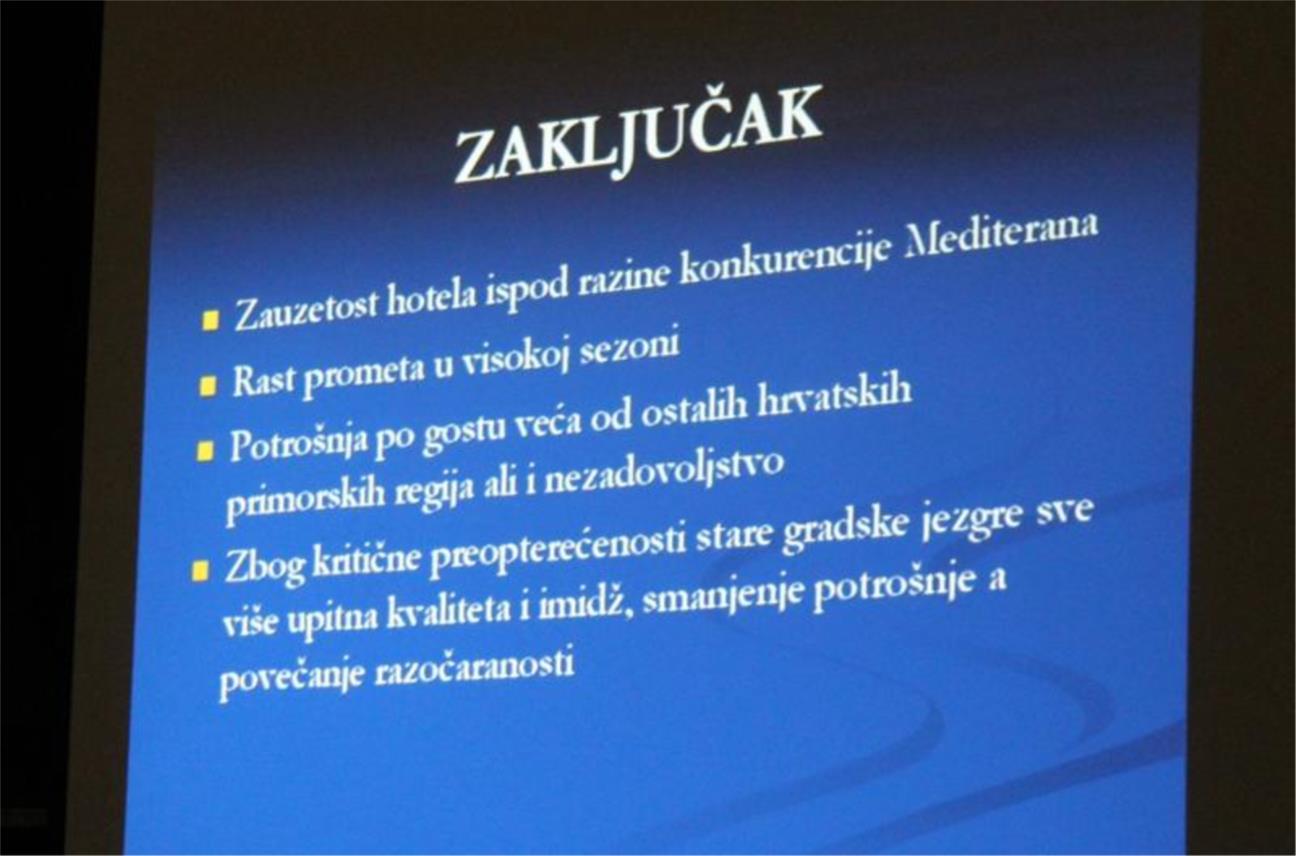 Okrugli stol Srđ je naš 01122012 0