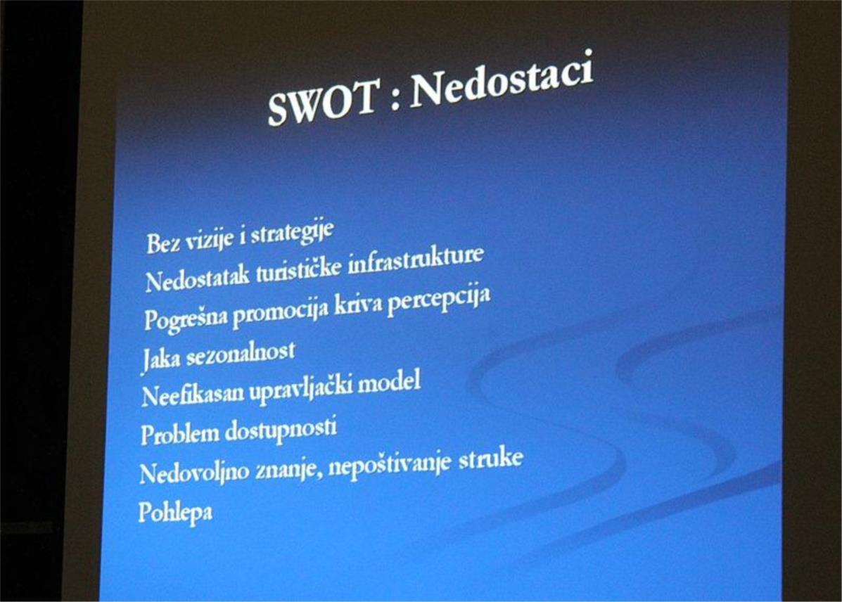 Okrugli stol Srđ je naš 01122012 0