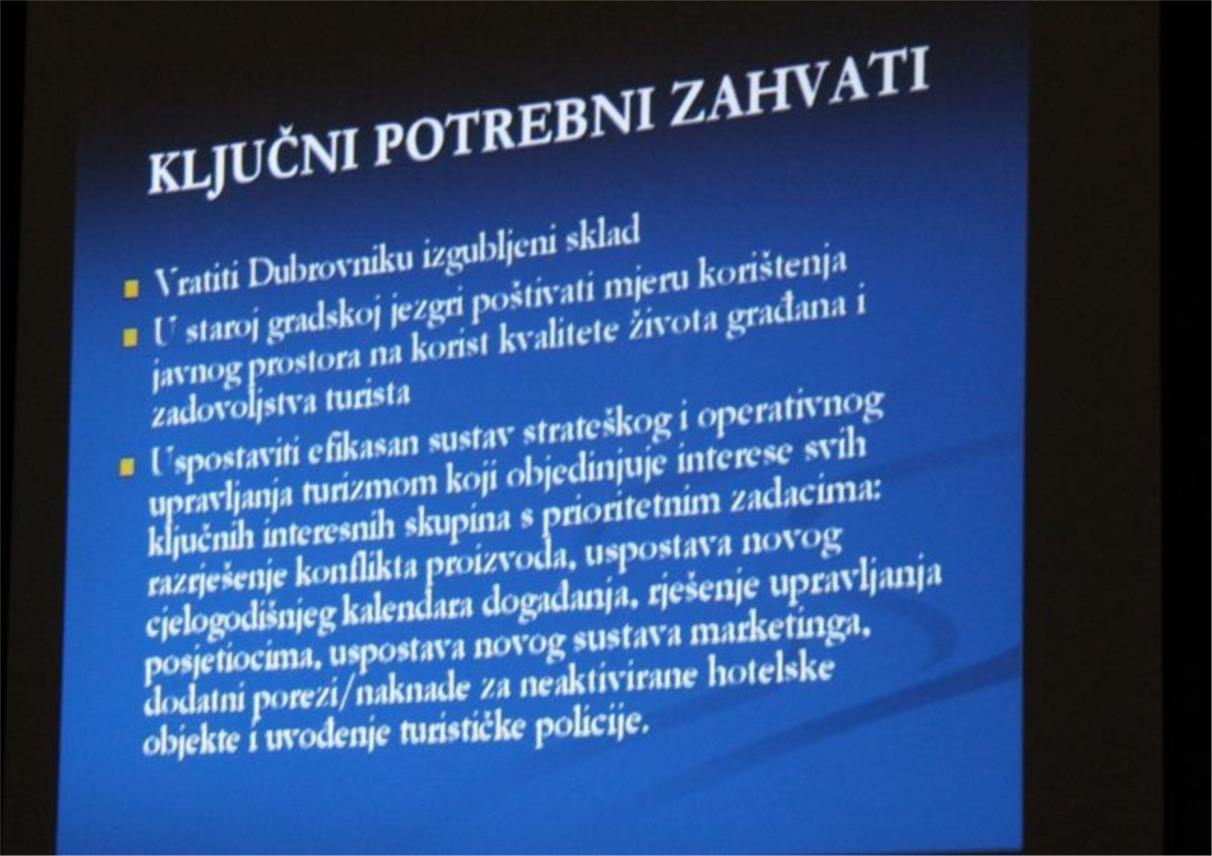 Okrugli stol Srđ je naš 01122012 0