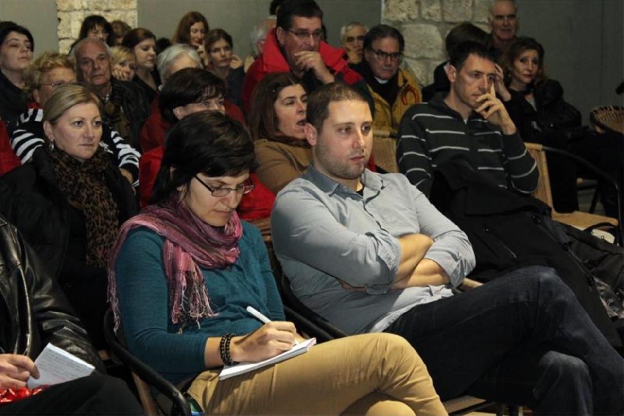 Okrugli stol Srđ je naš 01122012 0