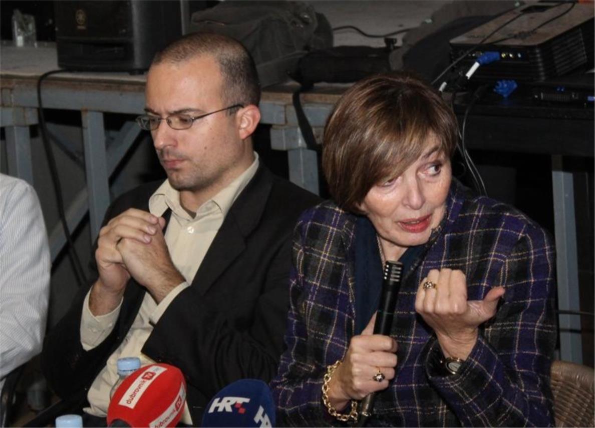 Okrugli stol Srđ je naš 01122012 0