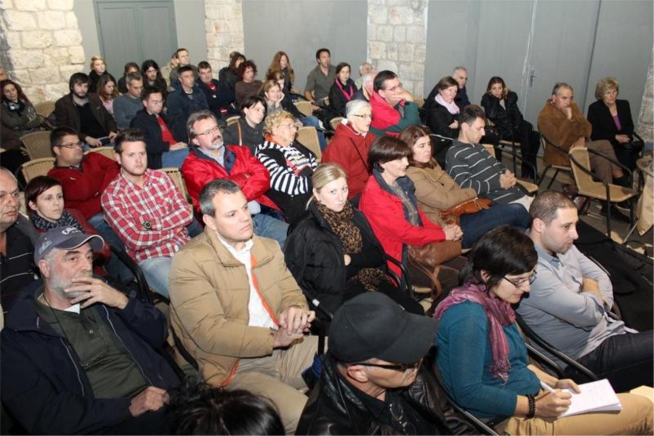 Okrugli stol Srđ je naš 01122012 0