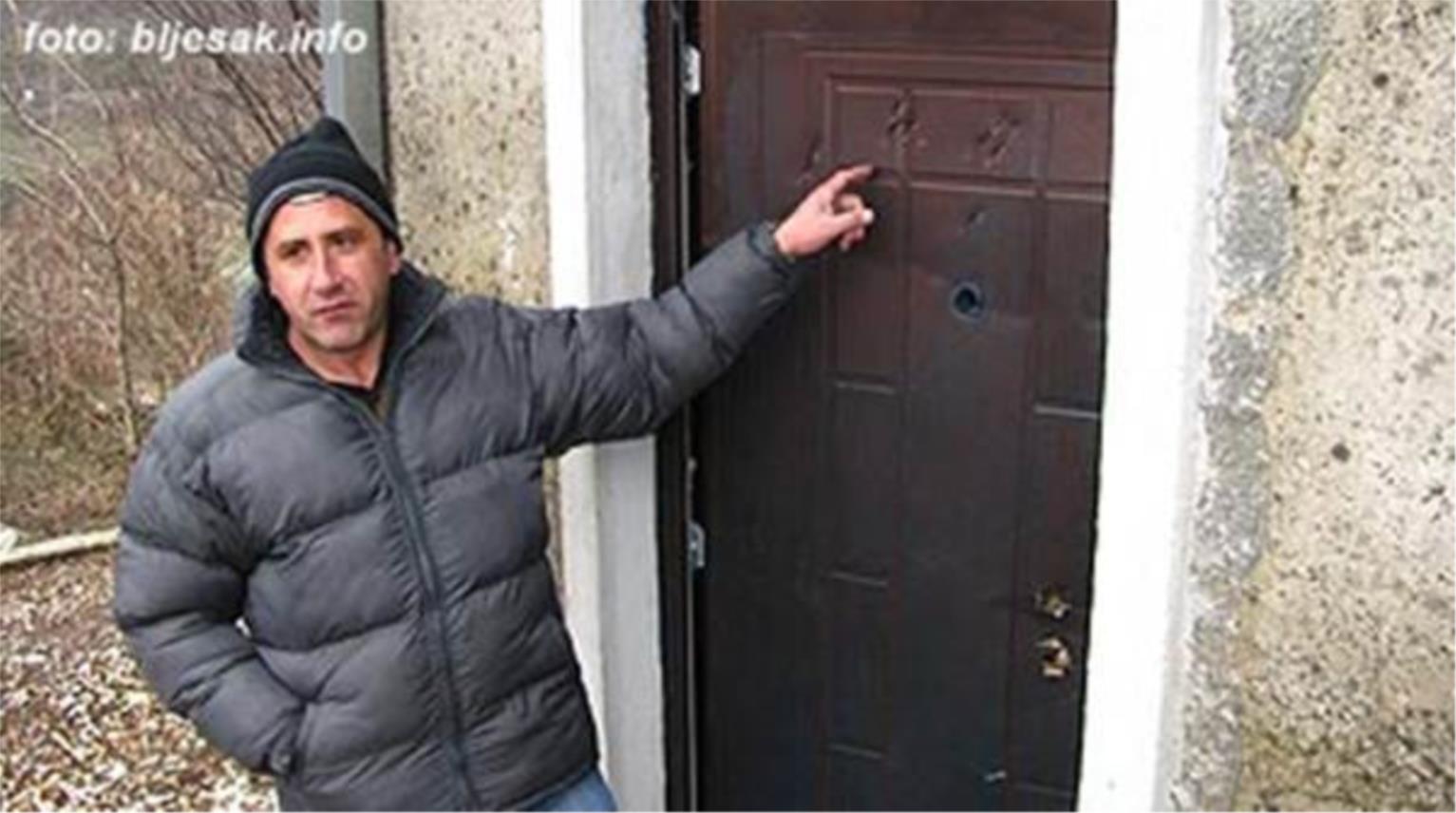 grabovica_noz_vrata.jpg