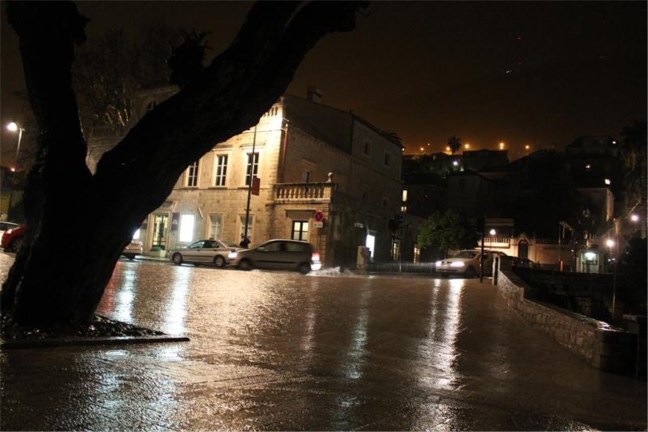 Tuča kiša 0