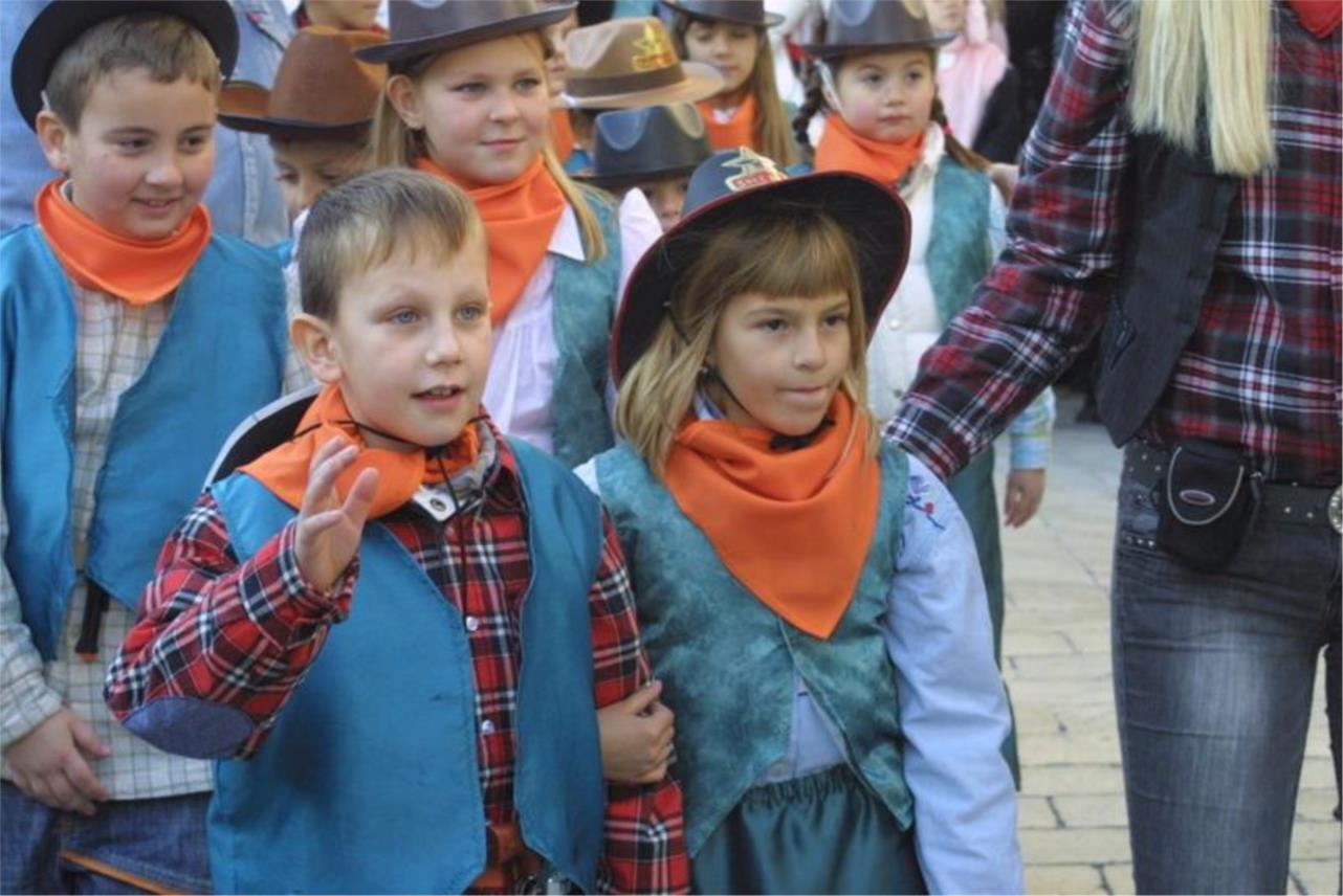 Župski karnevo na Stradunu 0