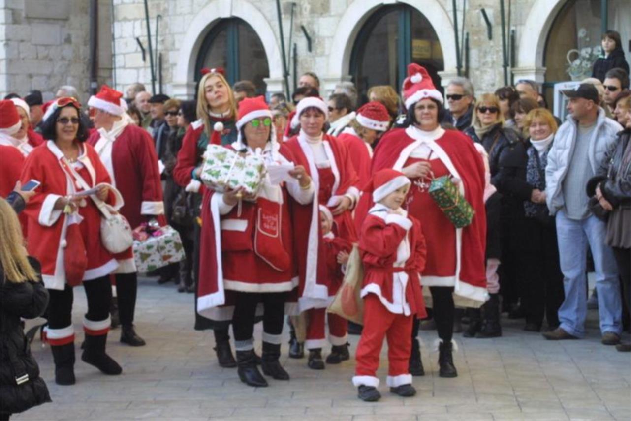 Župski karnevo na Stradunu 0