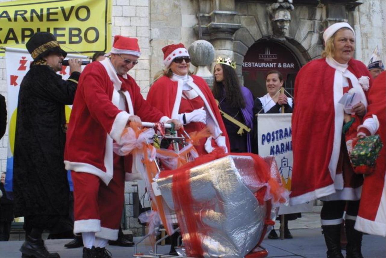 Župski karnevo na Stradunu 0