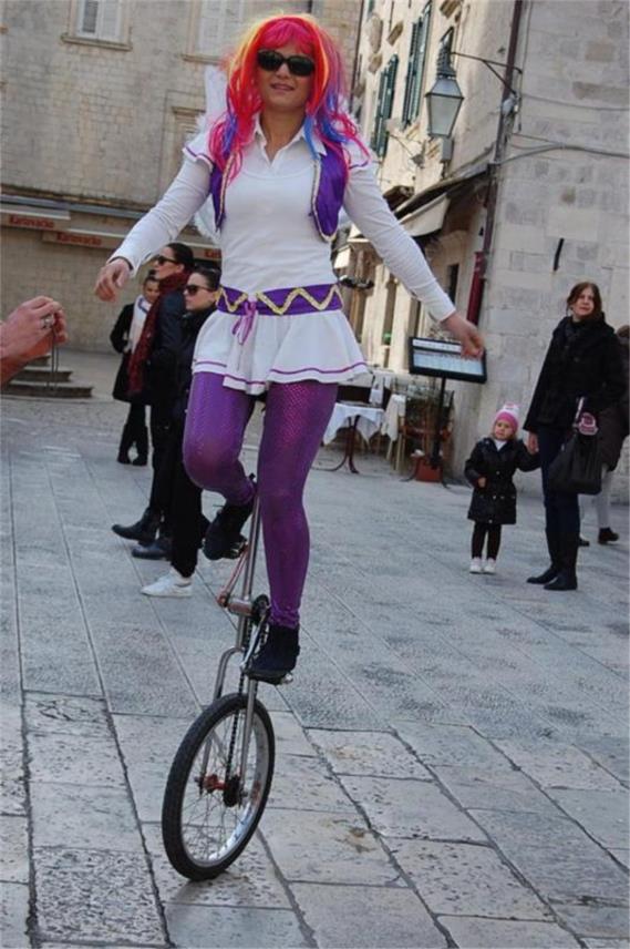 Albanski cirkus 0