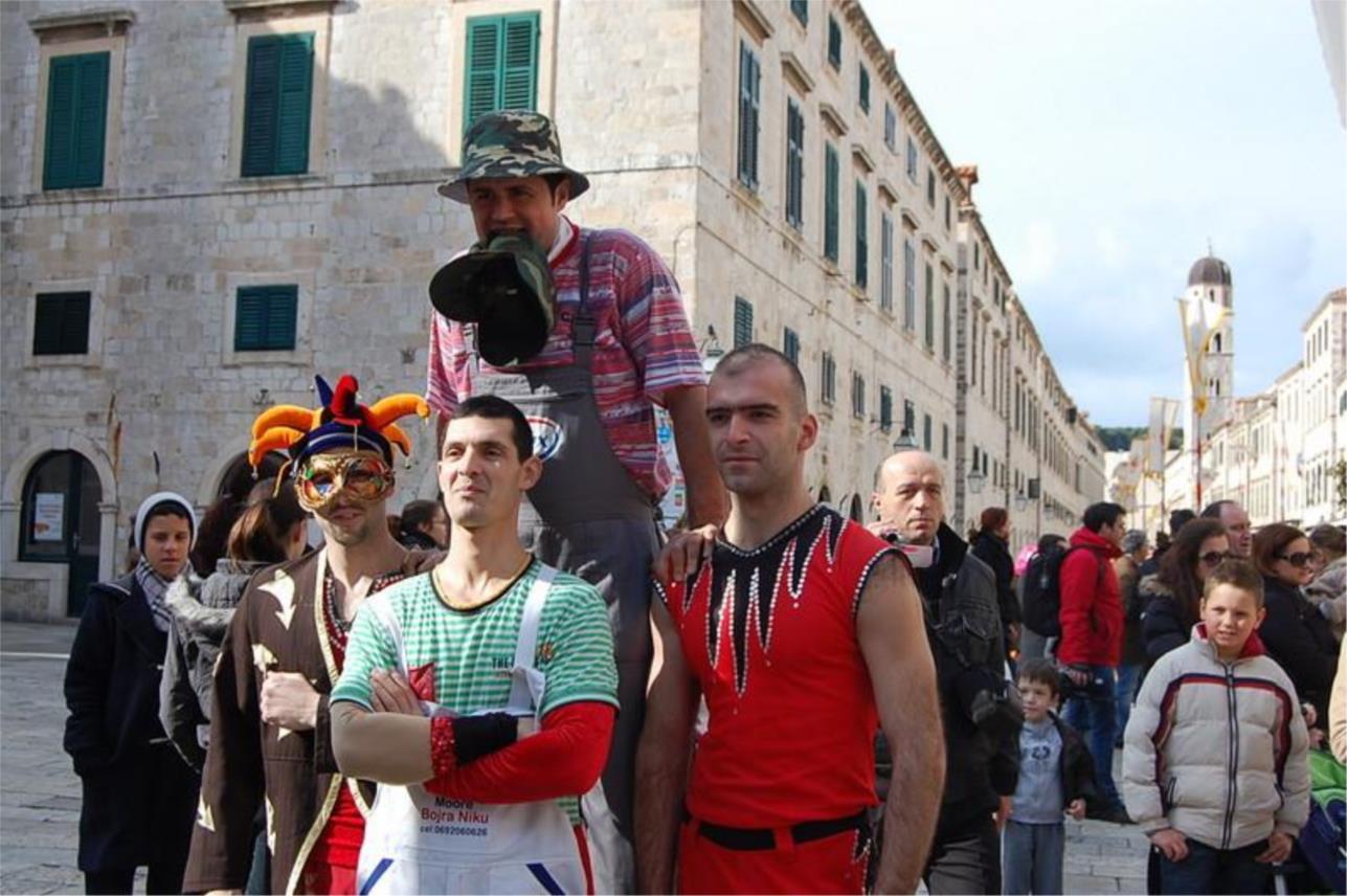 Albanski cirkus 0