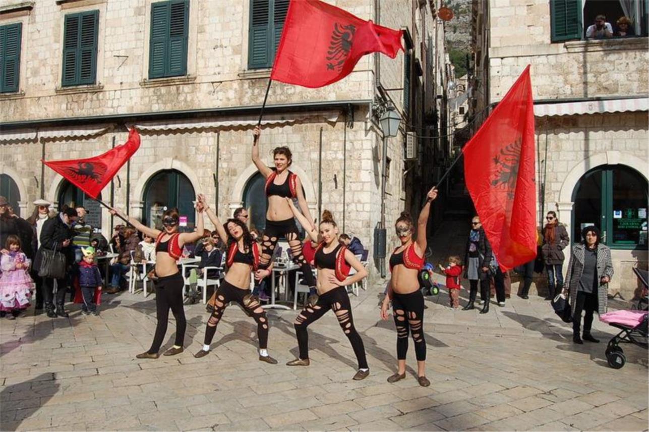 Albanski cirkus 0