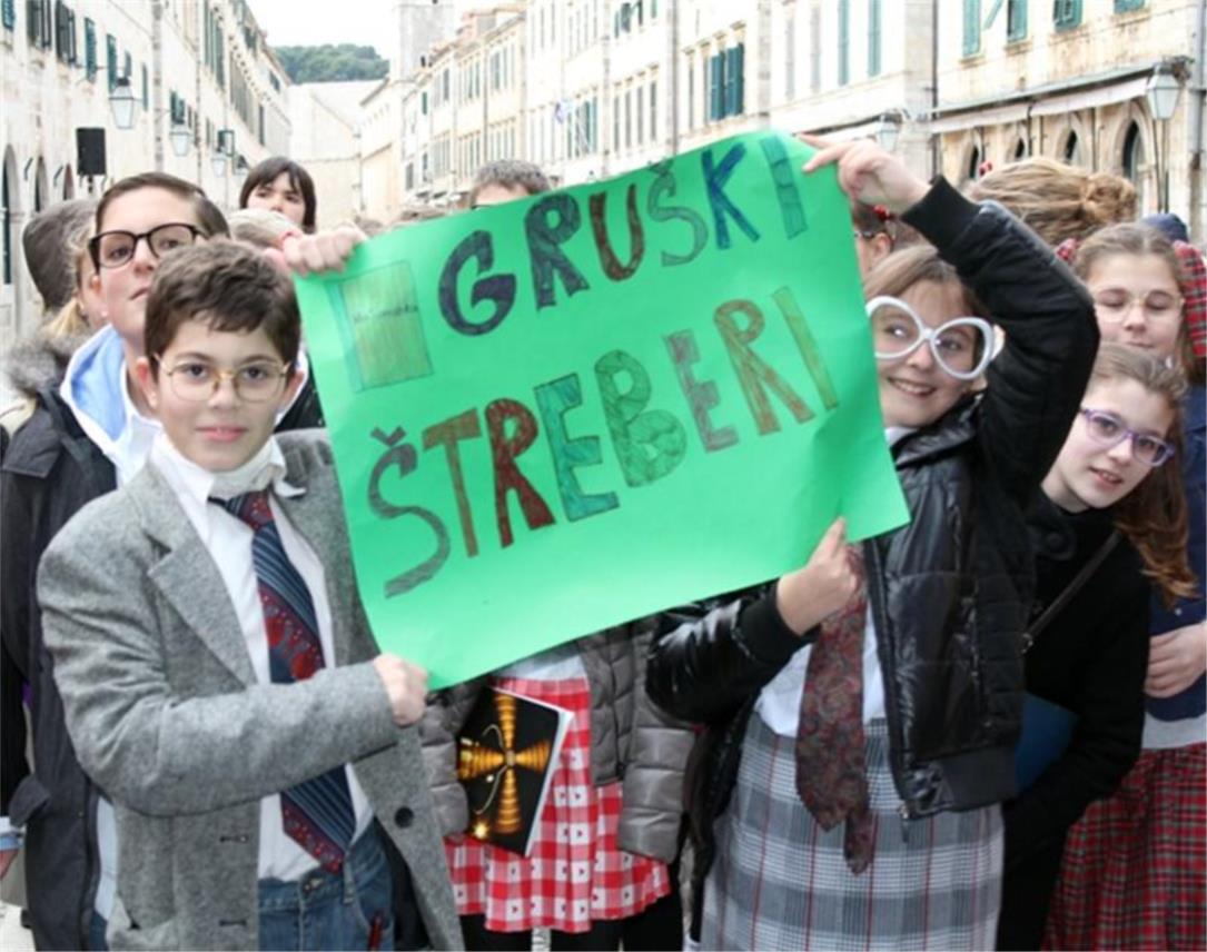 Maškare Stradun 0
