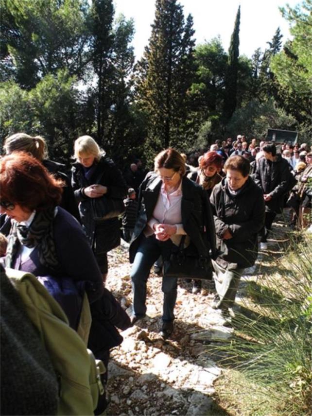 Križni put na Srđ  0