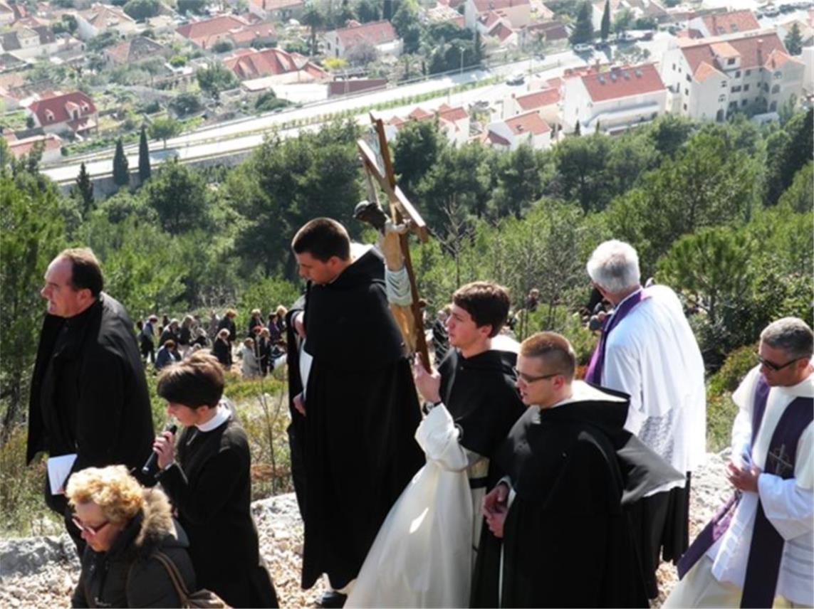 Križni put na Srđ  0