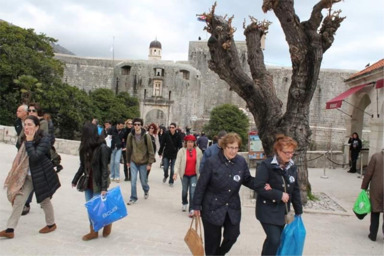 Stradun turisti 0