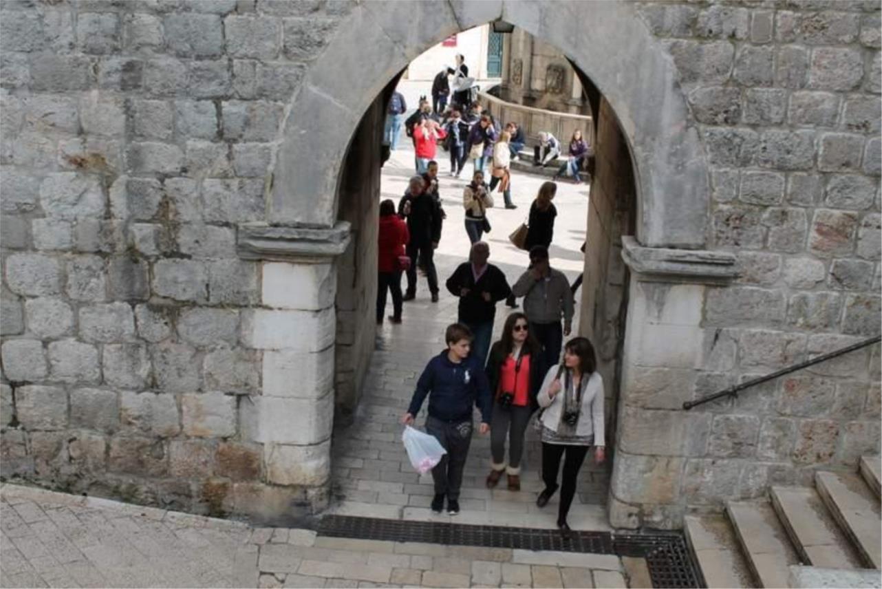Stradun turisti 0