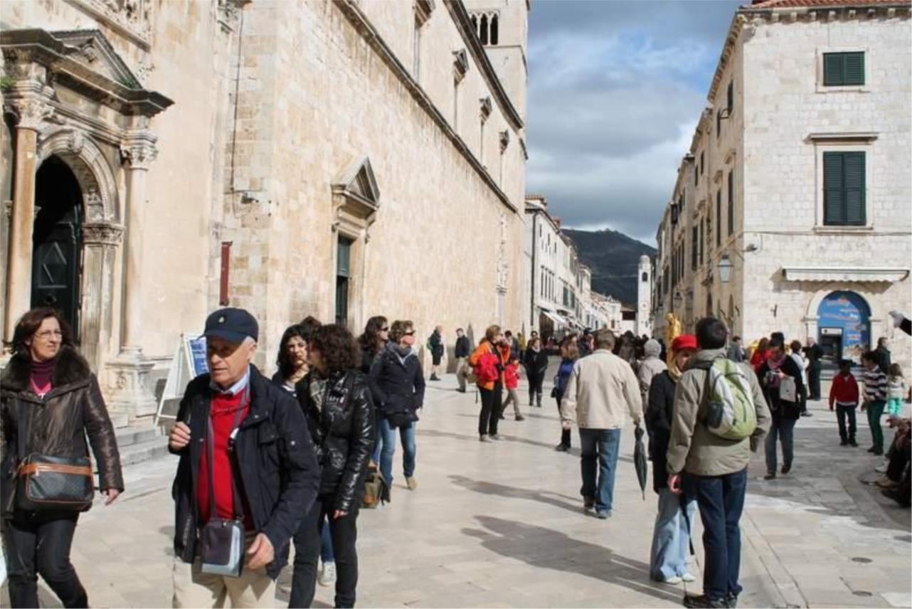 Stradun turisti 0