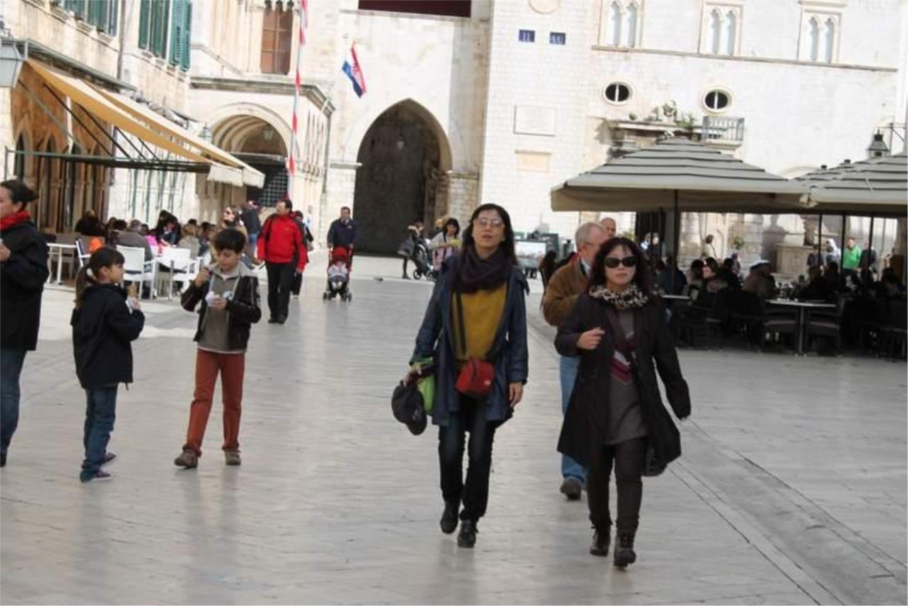 Stradun turisti 0