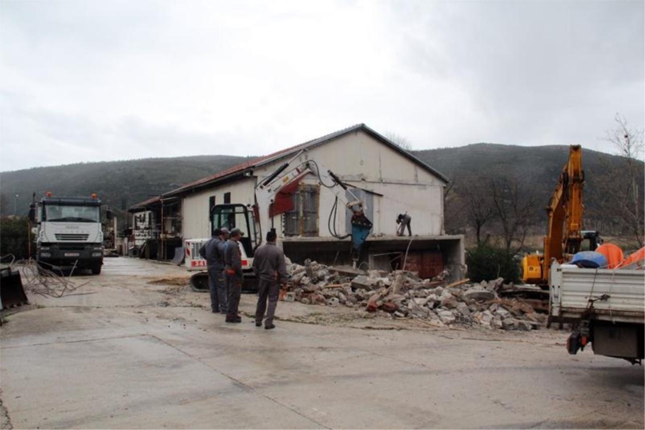 Rušenje Komolac 0