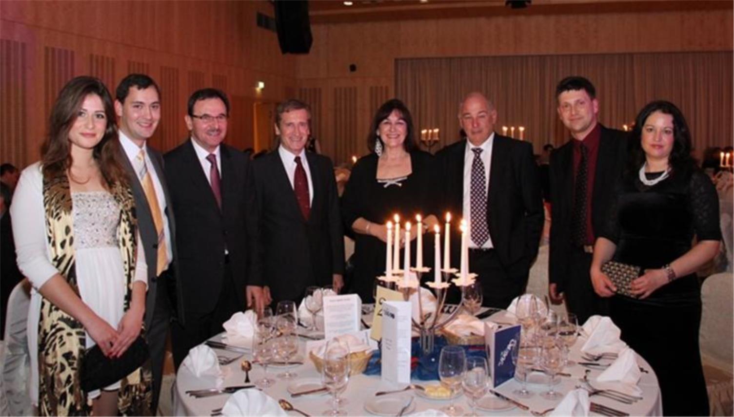Jugov bal  0