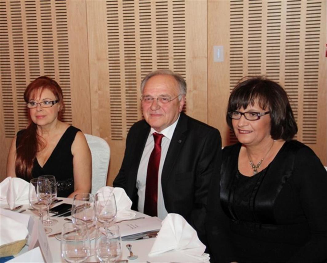 Jugov bal  0