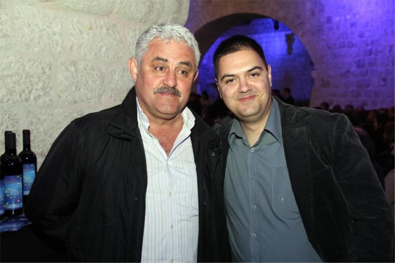 HDZ Revelin  0