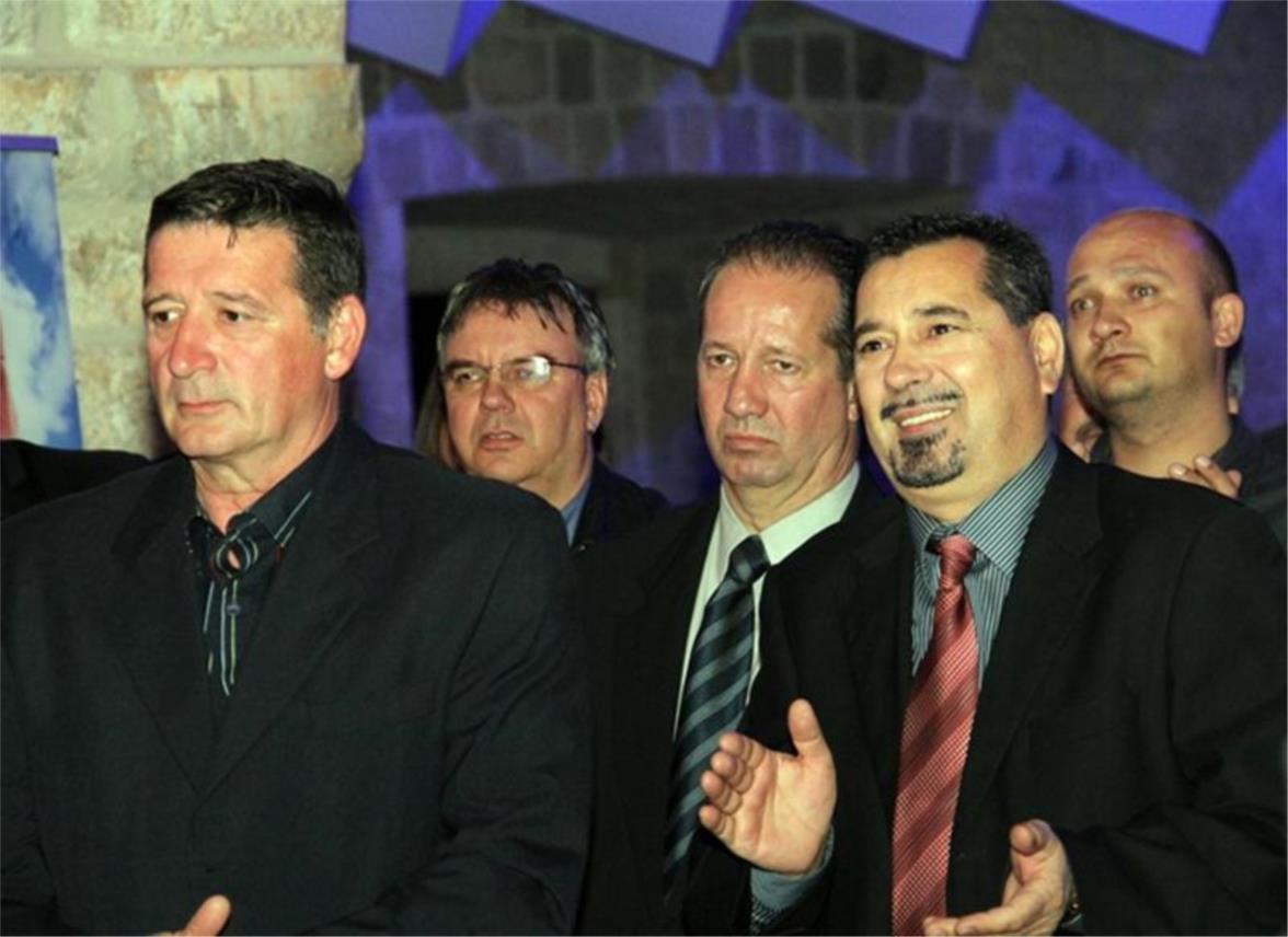 HDZ Revelin  0