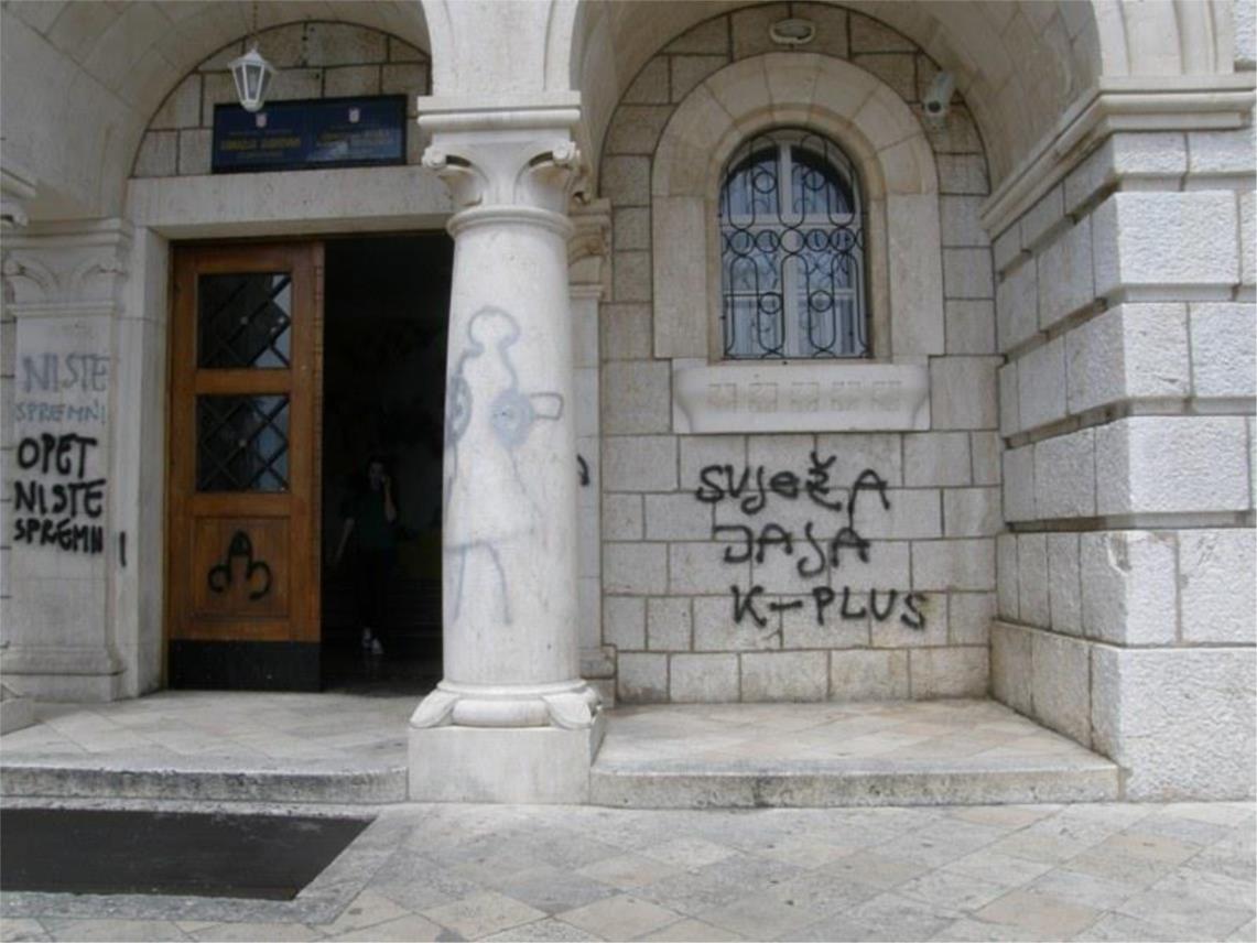 Vandalizam u dubrovačkoj Gimnaziji 0