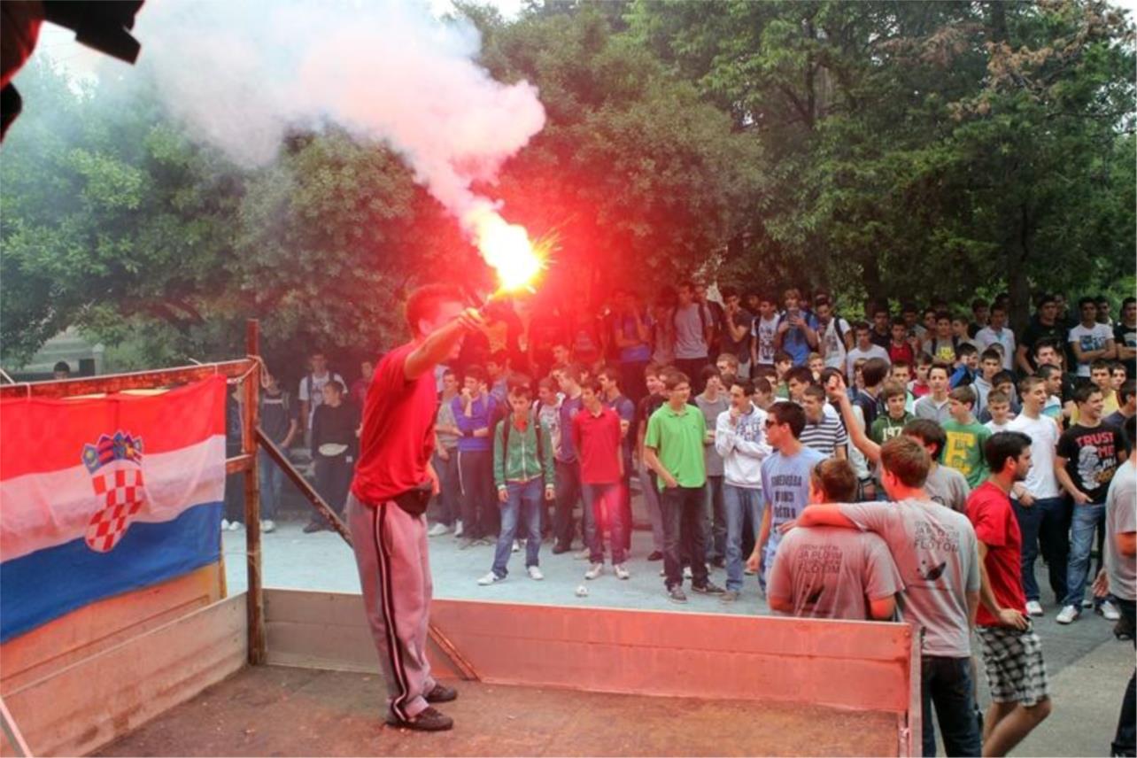 Pomorska škola  0