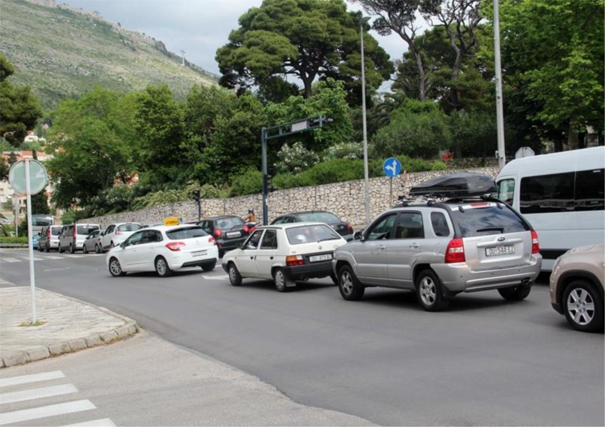 Prometna gužva 0