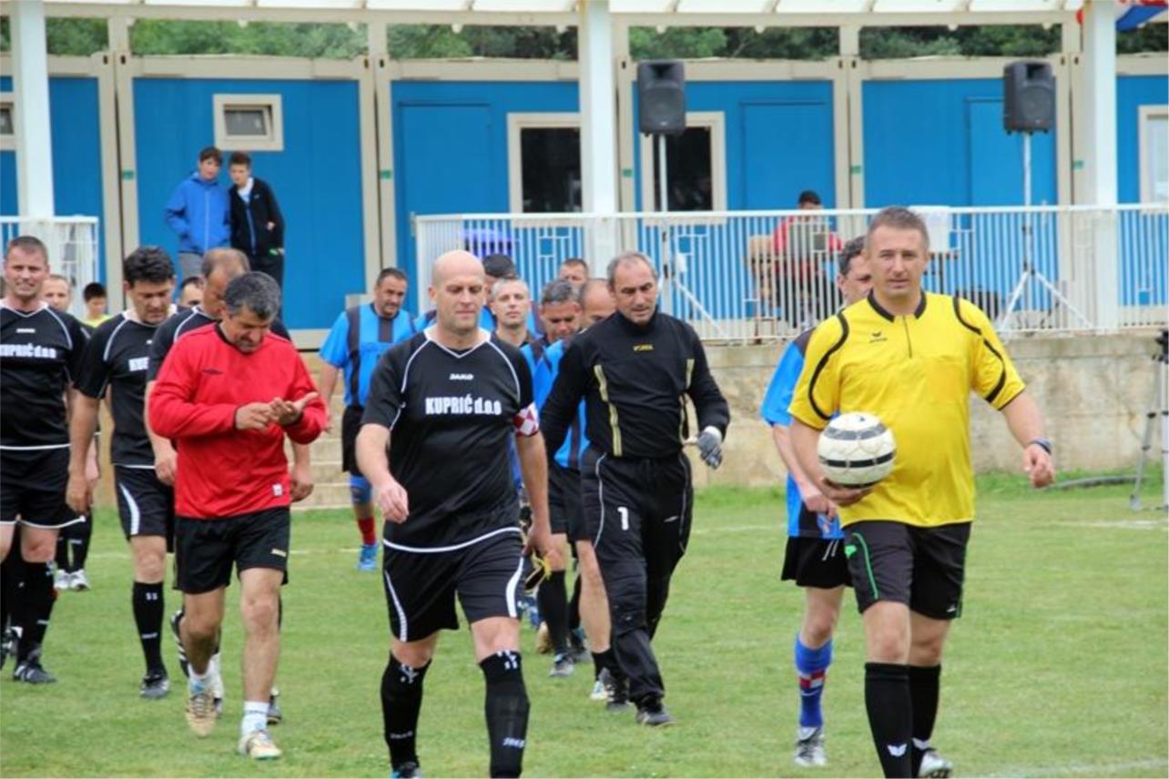 Nogomet veterani Split i Dubrovnik  0
