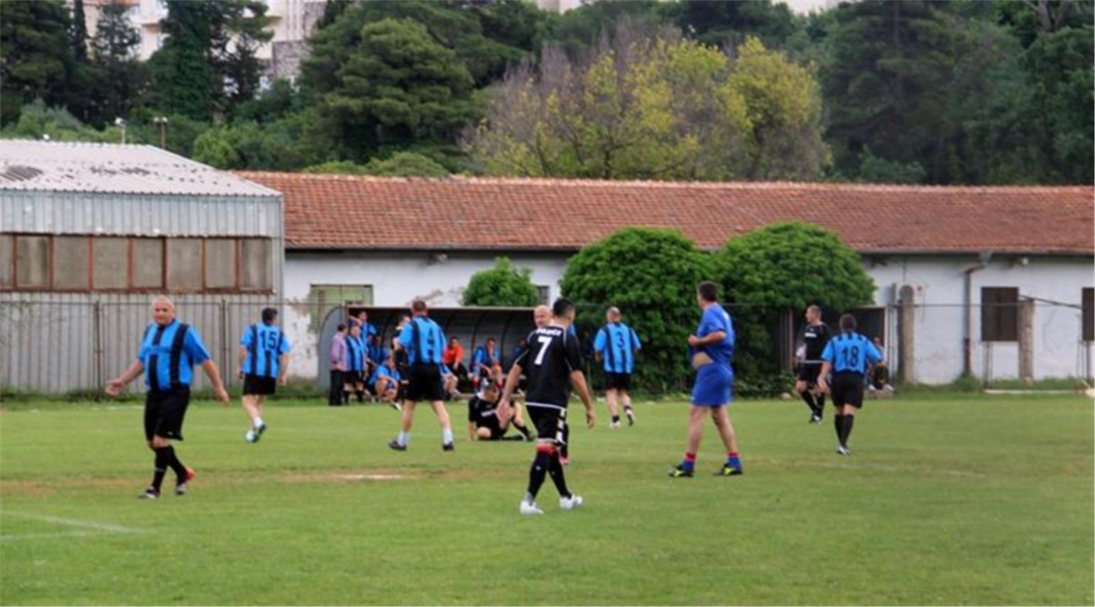 Nogomet veterani Split i Dubrovnik  0