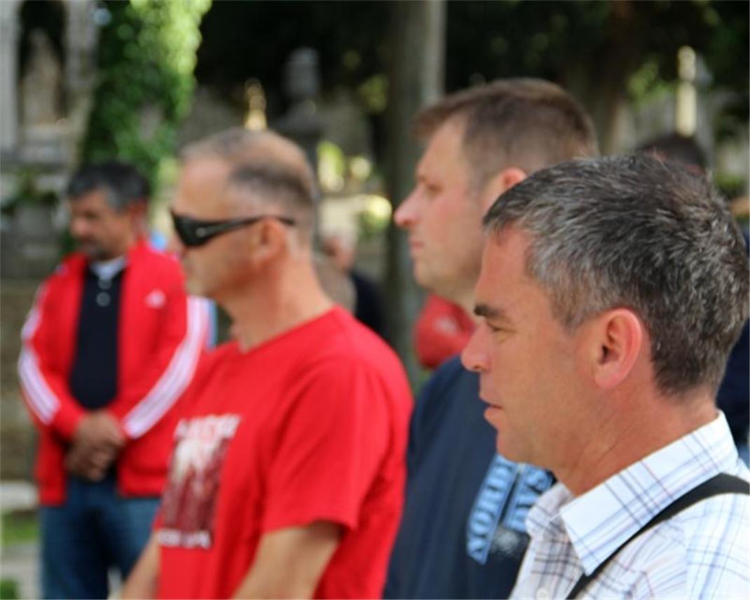 Otkrivanje spomen ploče donPeru Vuletiću 0