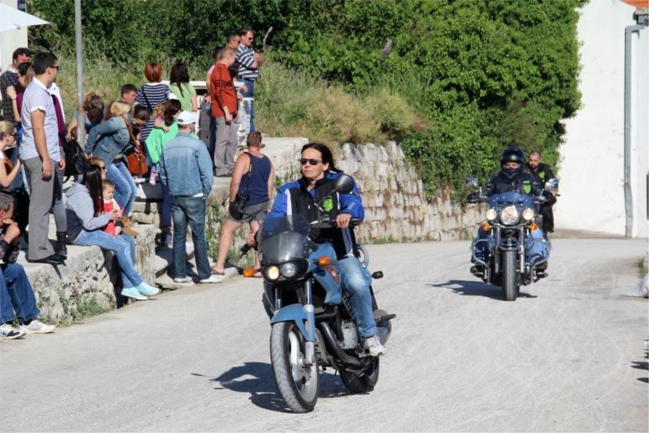 Utrka karićima u Orašcu 0