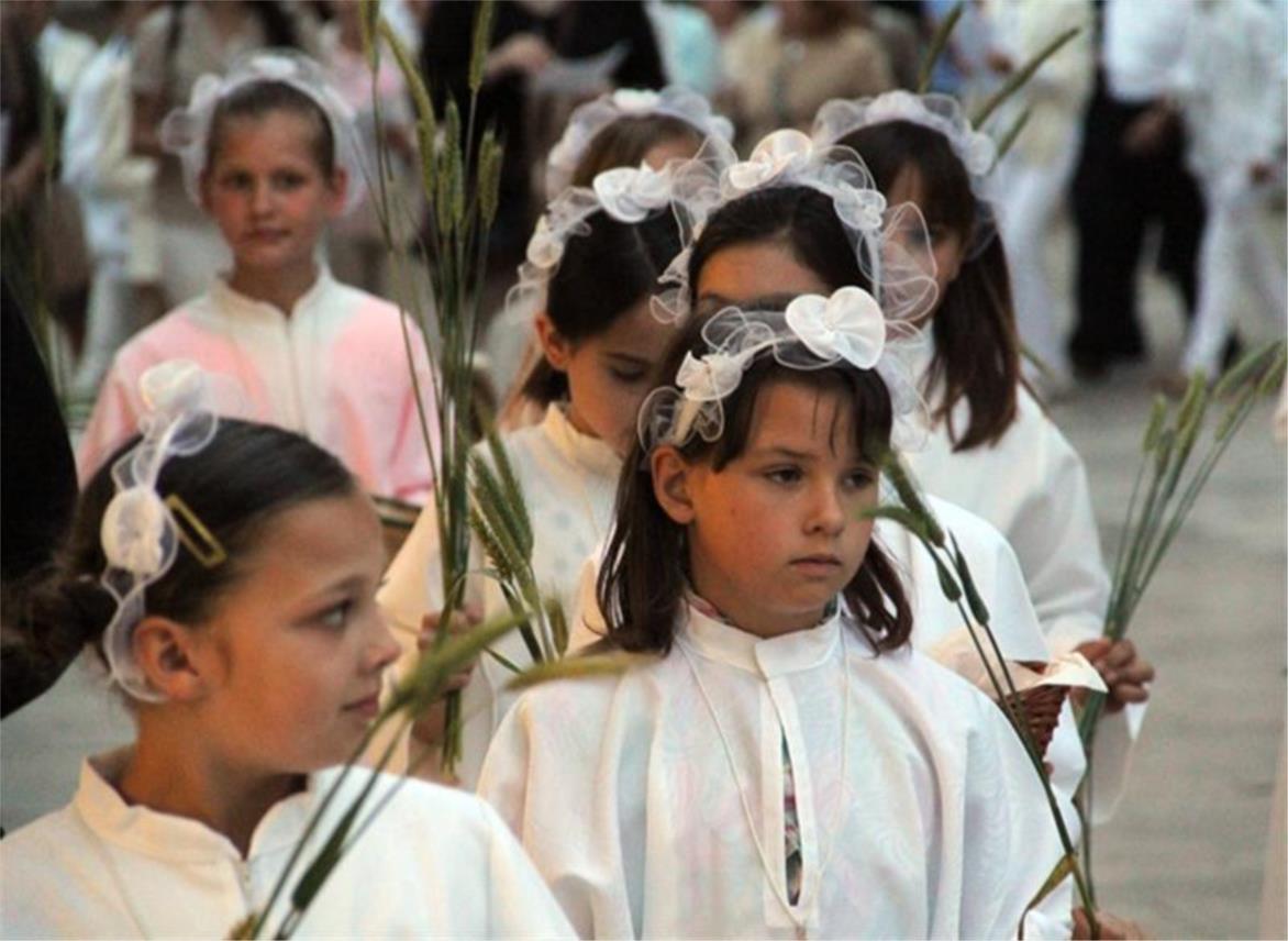 Tijelovo procesija  0