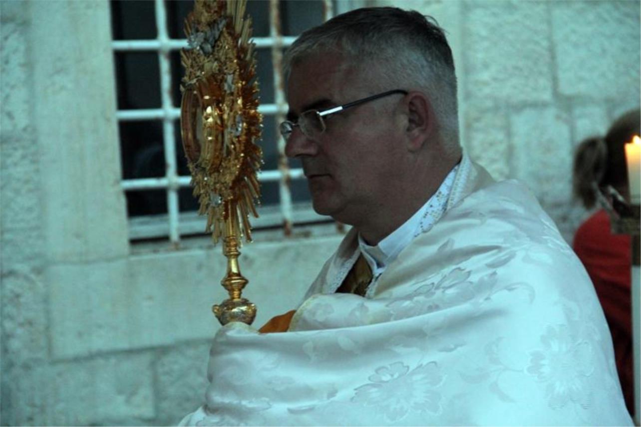 Tijelovo procesija  0