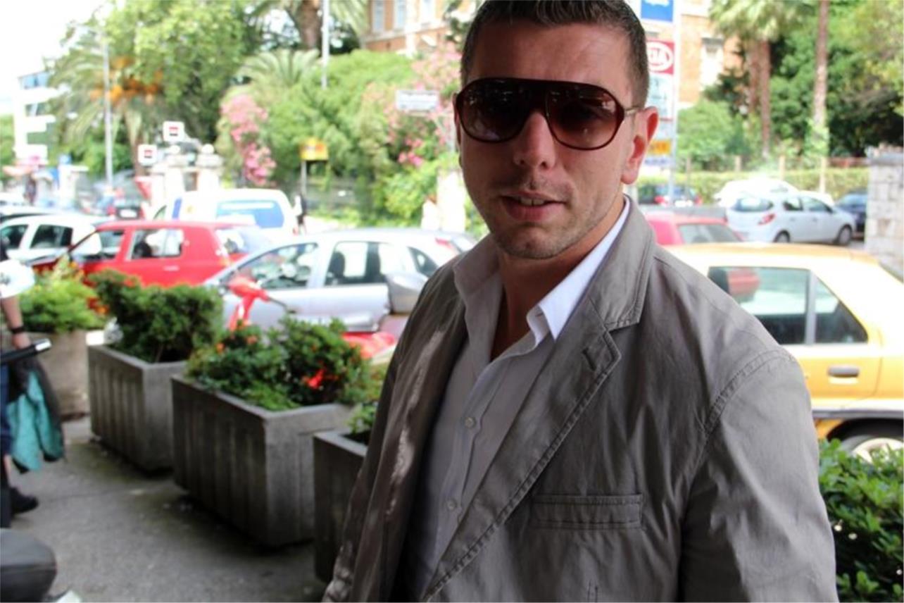 Izbori anketa  0