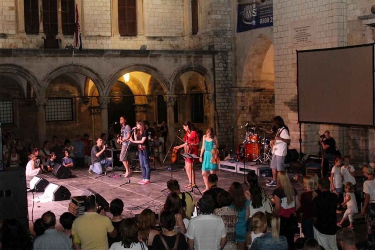Koncert grupe Silente povodom zadnjeg dana škole 0