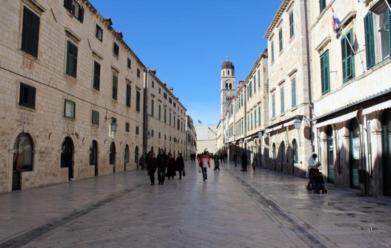 Stradun Valentinovo  0