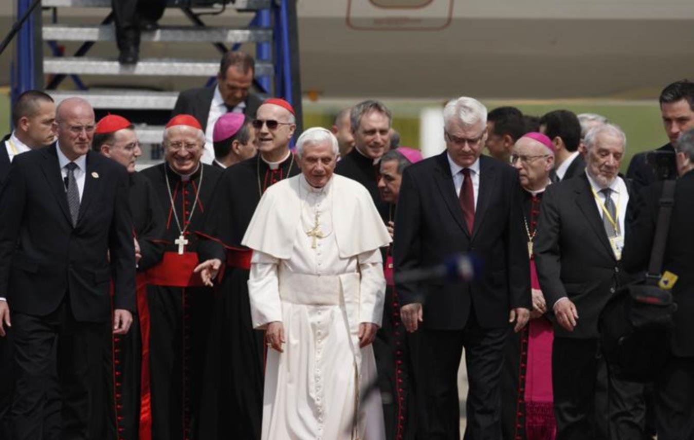 Papa Benedikt XVI - Pleso