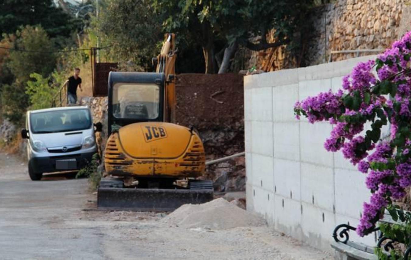 Parking Gornji Kono  0