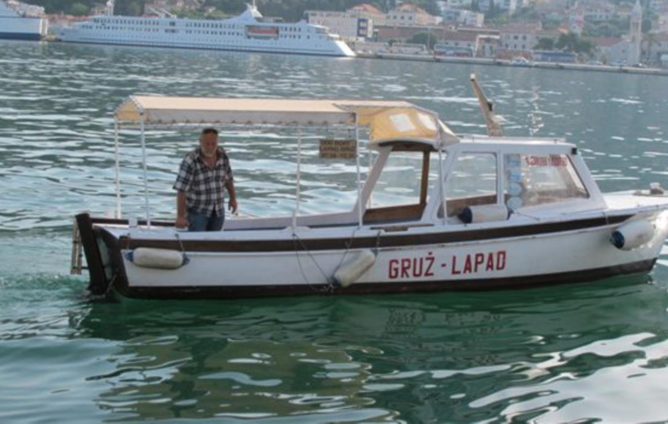 Barkom u Gruž i Lapad
