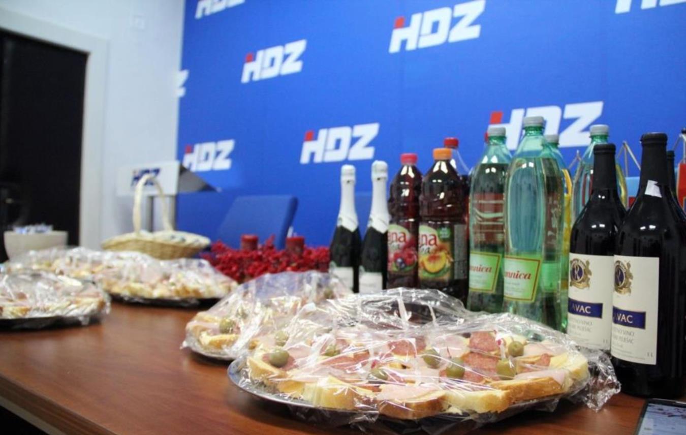 HDZ domjenak  0